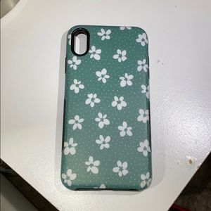 green flower Iphone XS Max case